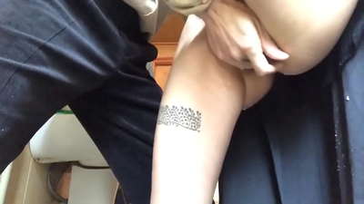 ស្រក់ទឹកមាត់ក្នុងបន្ទប់ទឹកសាលា ឈានដល់ចំណុចកំពូលពិតៗ - គ្រូខ្ញុំខំអស់ពីសមត្ថភាព